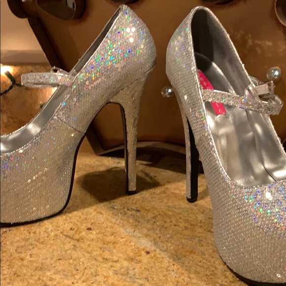 Bordello heels - Picture 2 of 4